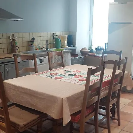 Pour Tous Apartment